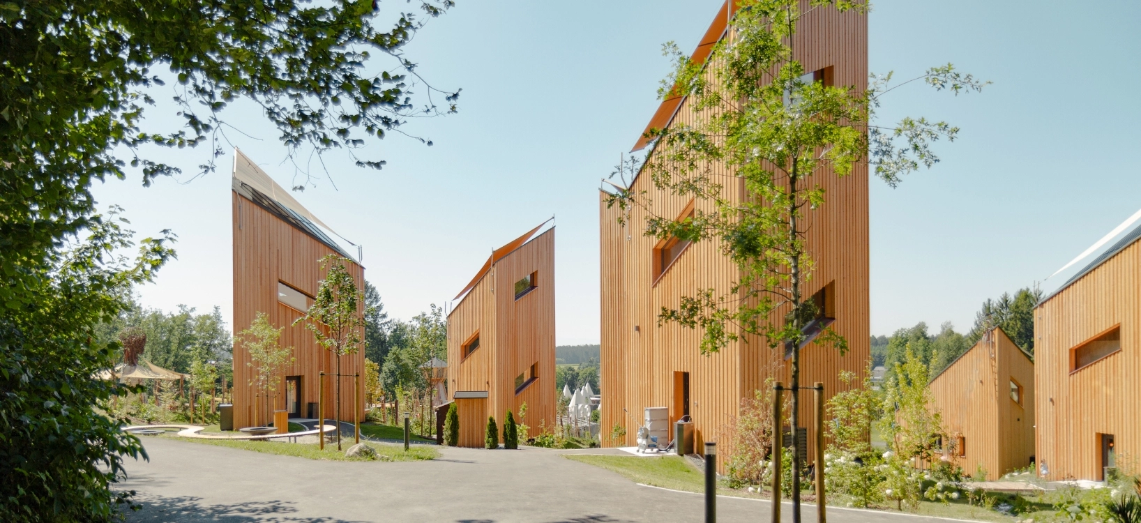 Ikuna Chaletdorf Übersichtsfoto